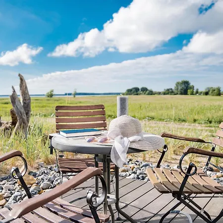 Boddenblick Загард